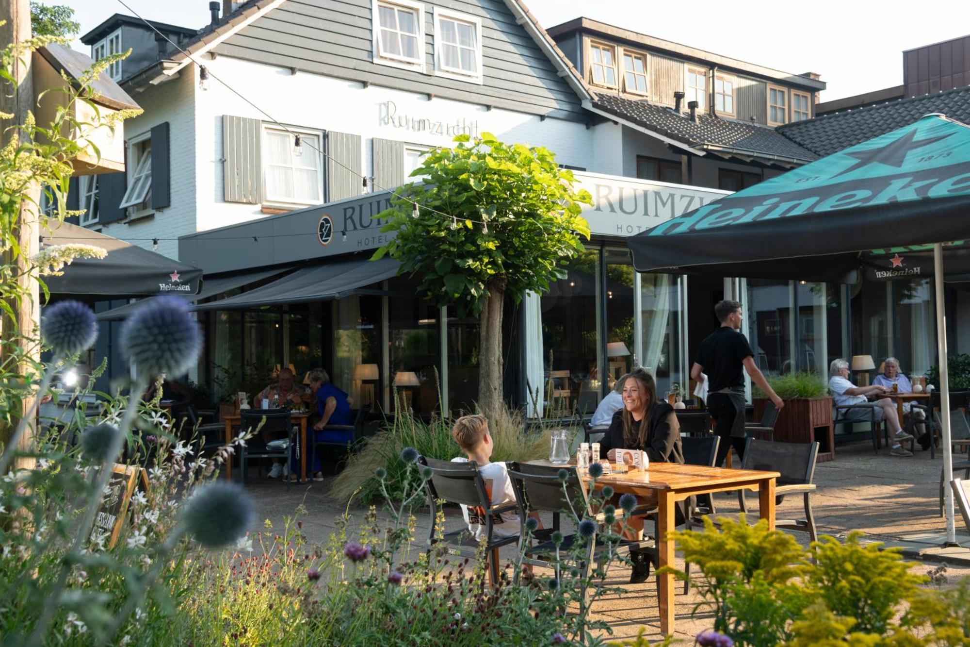 Hotel Restaurant Ruimzicht Zeddam Kültér fotó