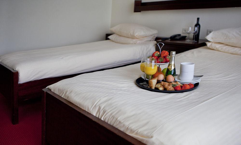 Hotel Restaurant Ruimzicht Zeddam Kültér fotó
